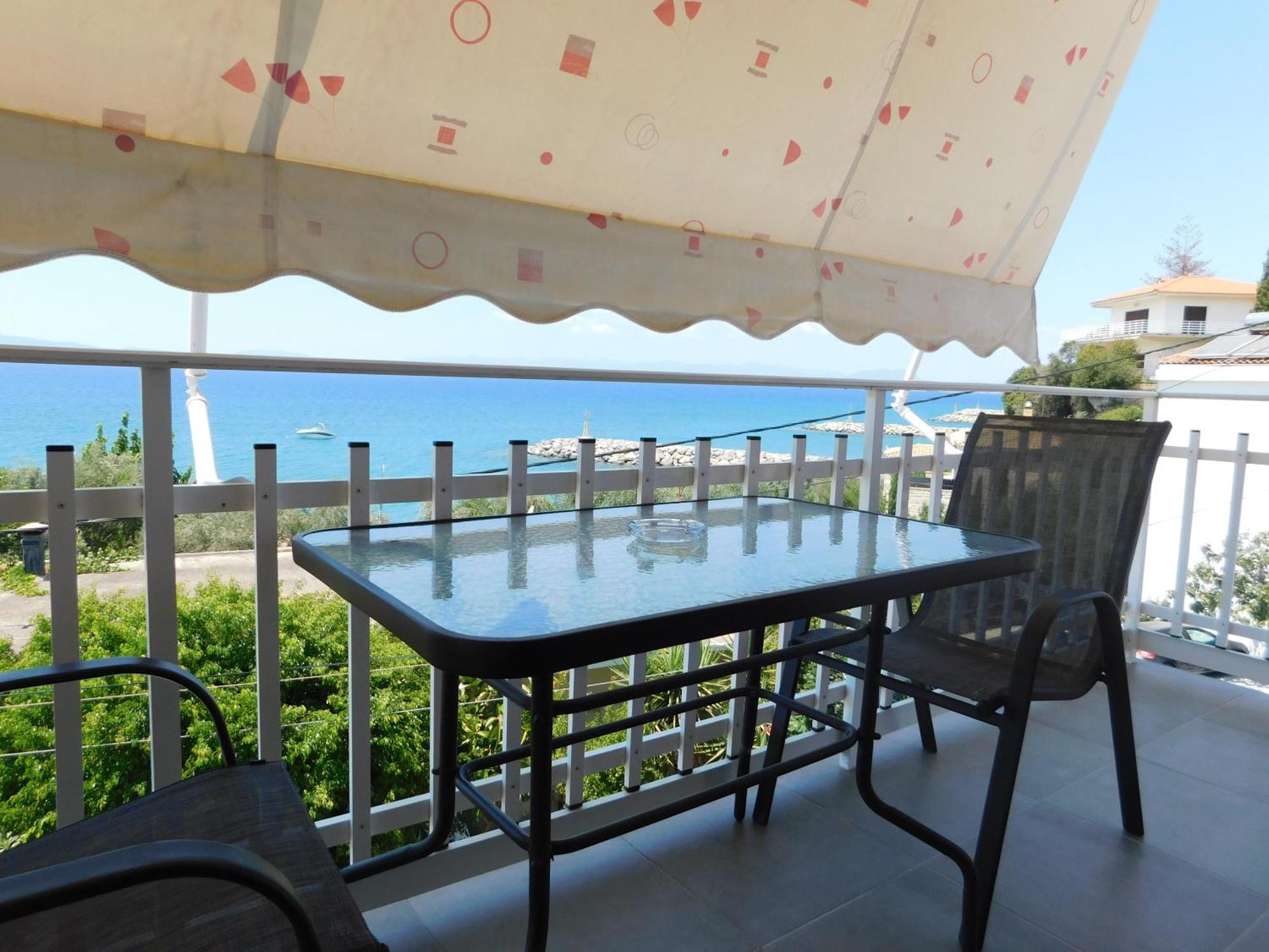 Marina'S Sea Home Каламата Экстерьер фото